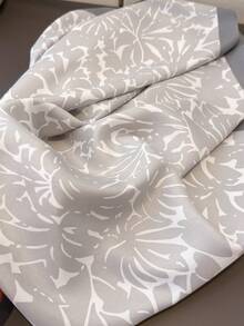 Women's Printed Twill Square Scarf, Spring/Summer Sun Protection Shawl, Everyday Style - Mist Gray - View 3