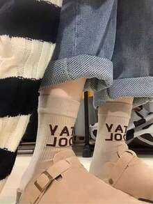 3/6 pares de calcetines de invierno para mujer con estampado de letras, suaves y transpirables, estilo minimalista para volver a la escuela - Multicolor - Ver 4