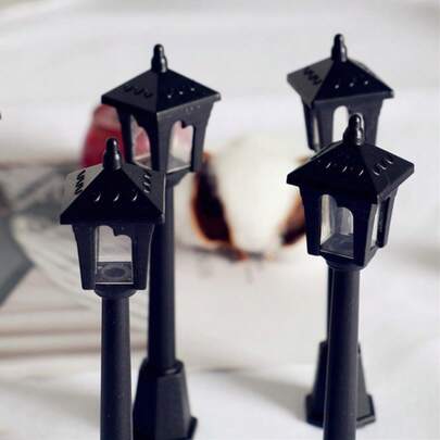 4pcs Miniature Street Lamp Post Lights, Dollhouse Railway Train Lantern Model, DIY Village Pathway Lighting Decor, Micro Landscape Garden Accessory