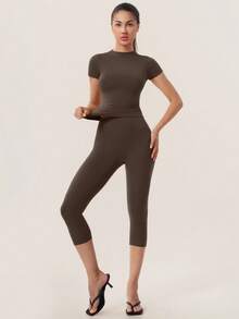 TimeOff Women's One Set Solid Color Round Neck Short Sleeve Slim Fit Butt-Lifting Mid-Length Pants Sports Set - Coffee Brown - View 6