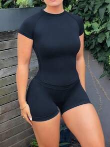 NOIRLYN 女款秋冬酒紅色運動兩件套 修身圓領短袖上衣搭配高腰提臀短褲 瑜珈套裝 - 藏蓝色 - 查看 7