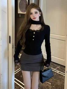 Atasan Lengan Panjang Leher Bentuk Hati dengan Hiasan Renda, Kancing Depan, Kain Elastis Lembut, Hitam, Atasan Elegan untuk Musim Gugur/Dingin, Cocok untuk Pakaian Santai dan Bepergian. - Hitam - View 4