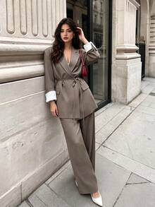 Bộ blazer tay dài phối thắt lưng, túi, ve áo hai hàng cúc, lót tương phản màu trơn và quần ống rộng thời trang công sở thu đông cho nữ - Màu Khaki - Xem 5