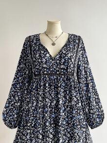 Rusttydustty Women's Plus Size Blue & Black Small Ditsy Floral V-Neck Ruffle Patchwork Long Sleeve Dress, Suitable For Autumn/Winter, Halloween Outfit - Black - View 8