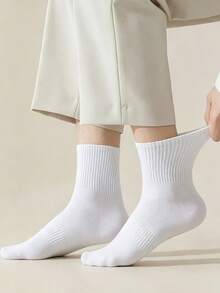 6 Pairs Black & White Solid Color Minimalist Sports Style Breathable Short Socks - Multicolor - View 5