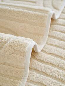 SANMOSPIN 1pc Solid Color Plush Sofa Cushion, All-Season Machine Washable Pet-Friendly Sofa Cover, Suitable For Armchair, 2-Seater, 3-Seater, 4-Seater Sofa, Bedroom, Office, Home Decor - Beige - View 6