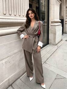 Bộ blazer tay dài phối thắt lưng, túi, ve áo hai hàng cúc, lót tương phản màu trơn và quần ống rộng thời trang công sở thu đông cho nữ - Màu Khaki - Xem 3