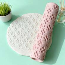 Dotted Clover Pattern Clay Relief Texture Roller – DIY Pottery Craft Rolling Pin Tool For Polymer Clay, Ceramic Art, Fondant, Cookie Dough, Soft Clay Embossing,Ideal For Garden Tiles, Lucky Charms, Beginners & Professionals - Dotted Clover Pink - View 3
