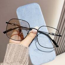 A Pair Of Cat-Eye Metal Stylish Sexy Solid Color Photochromic Glasses, Suitable For Daily Use - Clear - View 15