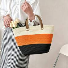 BAILEE A Casual Vacation-Themed Woven Handbag With A Wooden Handle, Three-Color Clash Design, Ample Capacity, Perfect For Vacation Attire And As A Gift. - Multicolor - View 5
