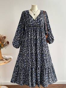 Rusttydustty Women's Plus Size Blue & Black Small Ditsy Floral V-Neck Ruffle Patchwork Long Sleeve Dress, Suitable For Autumn/Winter, Halloween Outfit - Black - View 4
