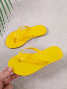 Bright Yellow Solid Color Kids Flip Flop Sandals, Minimalist Thin Strap Flat Sole, Daily Indoor/Outdoor Wear, Girls Slip-On Flip Flops - Yellow - View 4