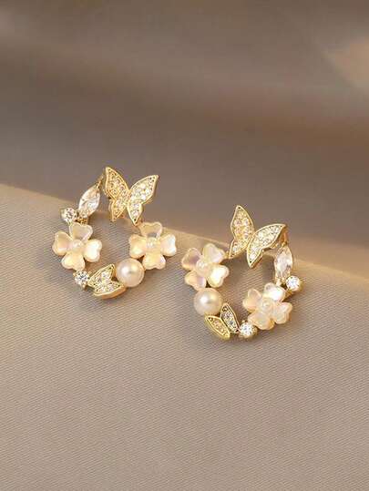 1 Pasang Anting Tusuk Minimalis Elegan Berkilau Berlian Imitasi Mutiara Bunga Kecil Gaya Baru Peri Kupu-kupu Indah Gaya Keren untuk Anak Perempuan Perhiasan Fashion
