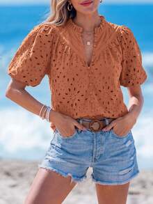 PRETTYGARDEN Women's Summer Clothes Tops Fashion Casual Short Sleeve V Neck Buttons Hollow Eyelet Lace Embroidered Blouses Shirts Festival  Beach Vacation - 磚紅色 - 查看 3
