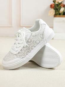 Men Solid White Floral Lace Flat Skate Shoes, Hollow Breathable Mesh Couple Casual Walking Sneakers For Spring Summer Daily Matching Outings - White - View 3