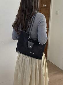 女款肩背托特包，大容量，極簡黑色啞光，可愛溫柔優雅，適合購物與通勤 - 黑色 - 查看 6
