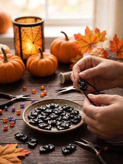 50pcs Gothic Style Halloween Bat Beads, Spooky Gothic Themed DIY Jewelry Making Beads, Suitable For Bracelets, Necklaces, Earrings, Keychains, Perfect For Halloween Party Crafts, Art Projects, Handmade Costume Accessories And Holiday Decoration Supplies