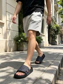 新款男士涼鞋，厚EVA底，輕量休閒居家與戶外拖鞋，夏季戶外、沙灘與休閒拖鞋（鞋面花色隨機） - 黑色 - 查看 6