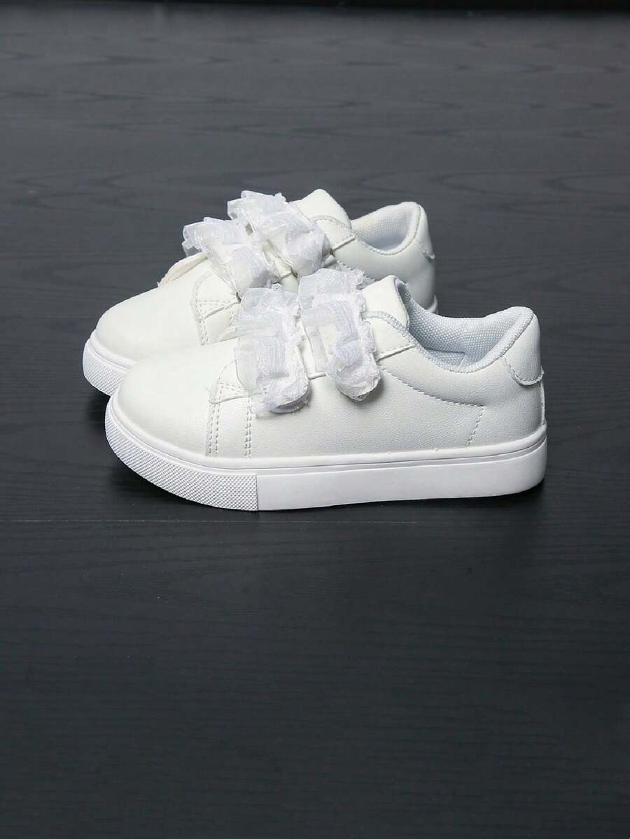 Spring/Autumn Fashion New Girls' Lace Hook-And-Loop Versatile Casual Sports Sneakers Skate Shoes Student Versatile - White - View 1