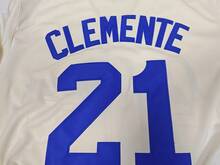 قميص بيسبول رجالي مطرز ب- Santurce Crabs 21 Roberto Clemente، قميص بيسبول تذكاري للمعجبين من بورتوريكو باللون البيج - بيج - مشاهدة 6