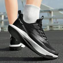 Sepatu Lari Bertali Gradien Pria dan Wanita, Ideal untuk Berjalan, Berlari, dan Aktivitas di Gym - Hitam - View 4