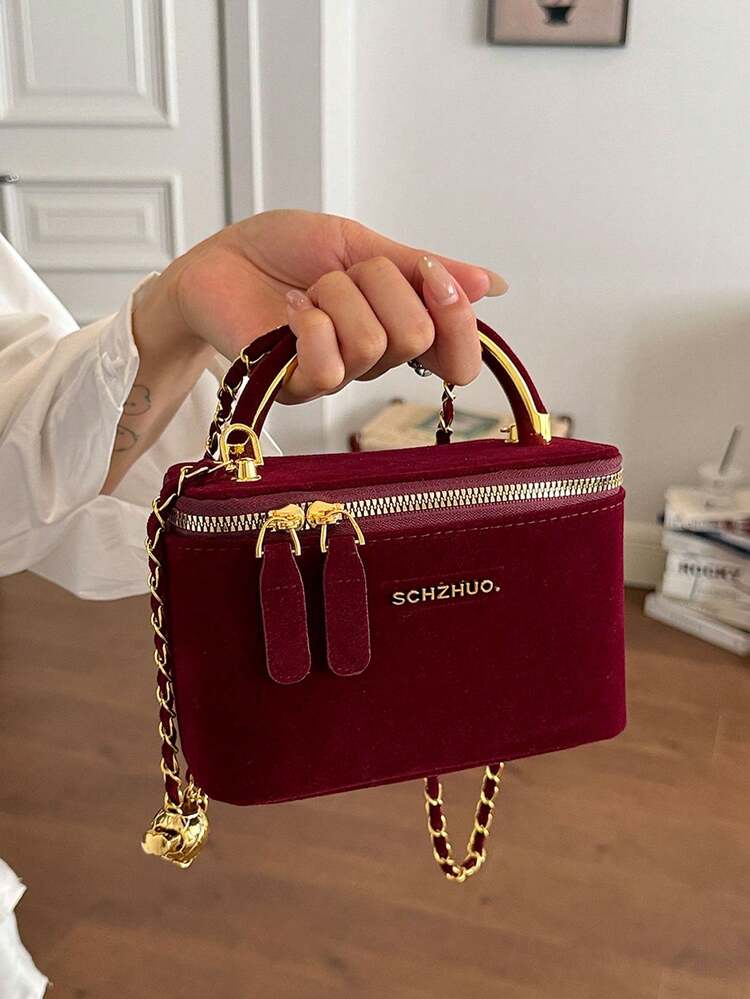 Delicate Velvet Texture Metal Letter Embossed Logo With Metal Handle, Woven Metal Chain Strap, Vintage Maillard Style Box Handbag, Women's Shopping, Dating, Social, Travel Small Bag, Exquisite Atmosphere Accessory Handbag - Red - View 4