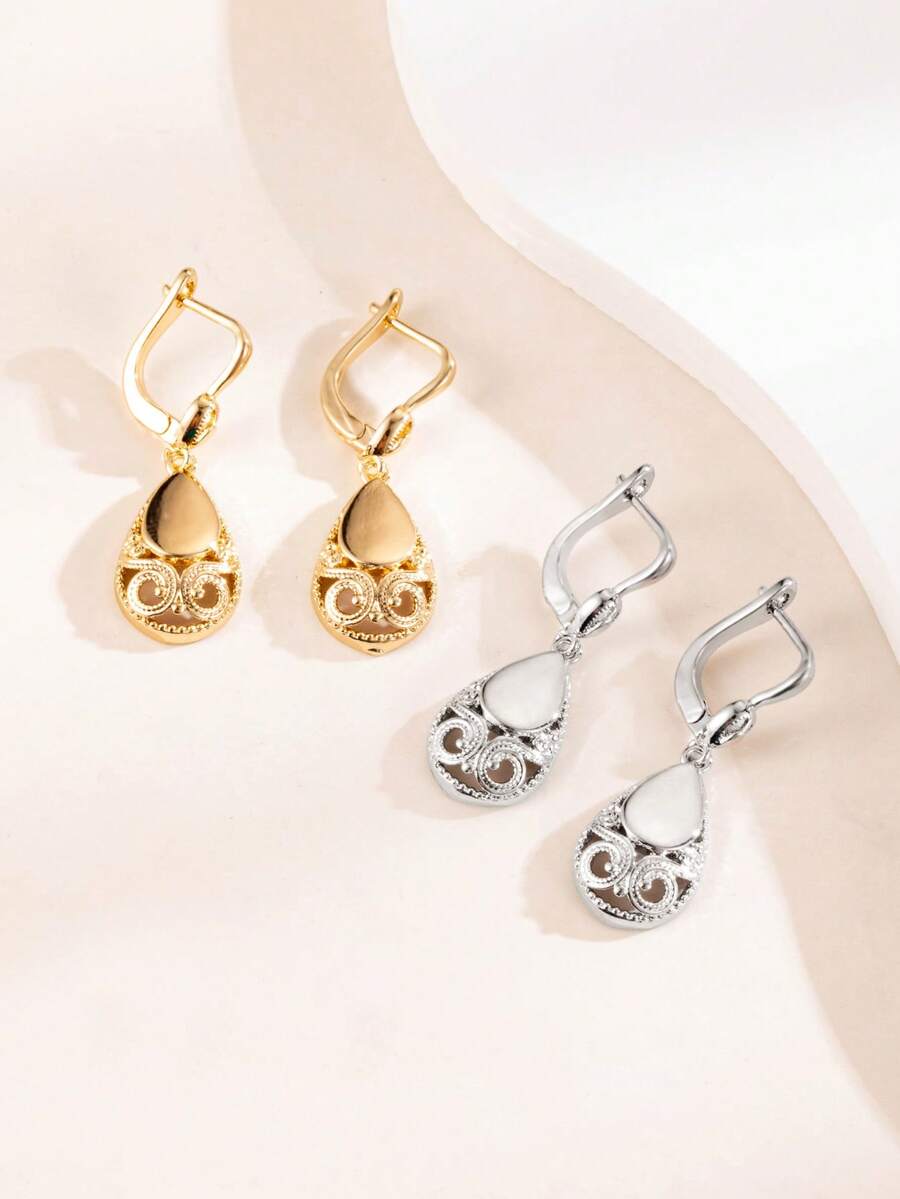 1 Pair Elegant Palace Style Hollow Polished Water Drop Spiral Filigree Drop Hoop Earrings For Women, Soft Atmosphere, Versatile For Dating, Party, Banquet - Earrings - View 1