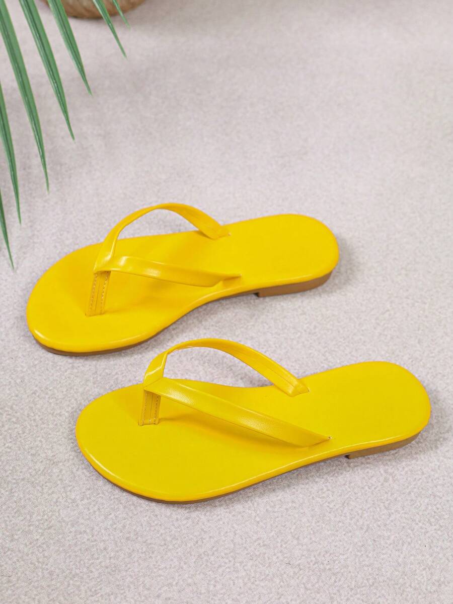 Bright Yellow Solid Color Kids Flip Flop Sandals, Minimalist Thin Strap Flat Sole, Daily Indoor/Outdoor Wear, Girls Slip-On Flip Flops