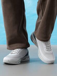 Skechers 男士結構緩震跑鞋 GLIDE STEP VORTEX 舒適透氣輕量運動休閒鞋 210994-LTGY - 淺灰色 - 查看 3