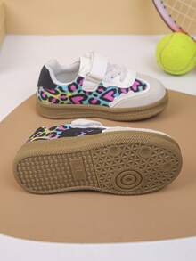 1 Pair Girls' Comfortable Colorful Leopard Print Sneakers, Heart Print Hook & Loop Strap, Non-Slip Rubber Sole, Casual Sports Shoes For All Seasons - Multicolor - View 5