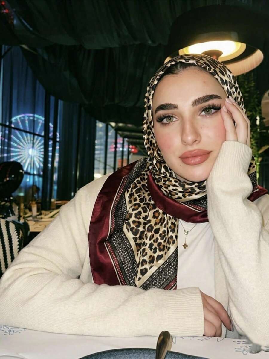 1PC Women's Fashion 90 Square Scarf Printed Scarf Spring Summer Bandana Leopard Print Satin Headscarf - Burgundy - View 1