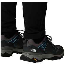 The North Face أحذية رياضية نسائية - رمادي - مشاهدة 3