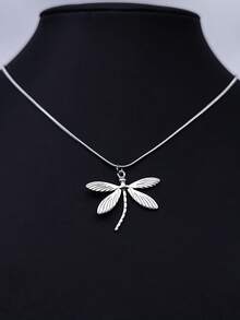 1pc Luxury Niche Stainless Steel Dragonfly Pendant Necklace, High-End Women's Jewelry, Suitable For Daily Wear, Beach Vacation, Can Be Given As A Gift To Friends - Silver - View 5