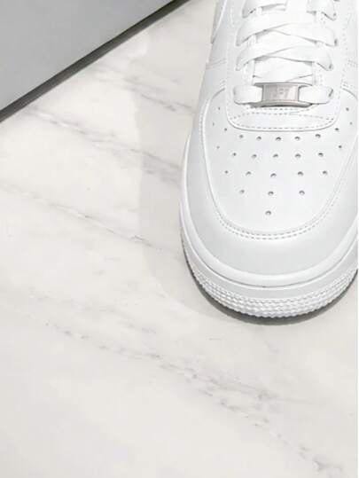 Men's White Low-Top Sneakers, Classic Skateboarding Shoes, Basketball Shoes, White Air Casual Sneakers