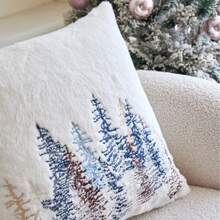 LCUHPCL 1pc Nordic Style Winter Forest 3D Embroidered Pillow Case, Suitable For Bedroom, Living Room, Sofa, Daily Use, Party And Various Occasions - Multicolor - View 9