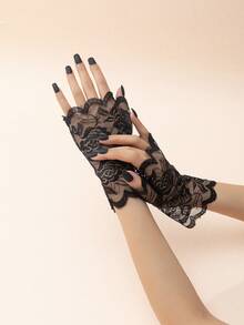 1 Pair New Transparent Rose Pattern Lace Fingerless Gloves, Bridal Wedding Dress Photography Atmosphere Short Gloves, Polyester Fiber - White - View 6