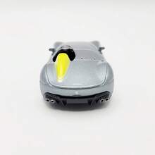 Burago 1:43 比例 Ferrari Monza SP1 銀色鋅合金壓鑄模型車，創意模型玩具/擺飾，適合青少年與成人收藏，可用作桌面裝飾，完美的節日禮物 - Monza SP1-銀色 - 查看 7