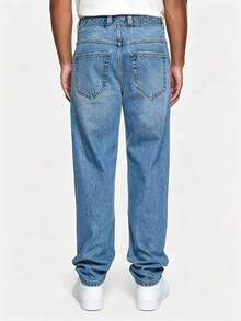 Men's Loose Straight Leg Distressed Denim Jeans With Pockets - Medium Wash - View 2