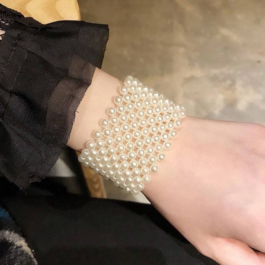 1pc French Fashion Sexy Elegant Vintage Exquisite Multi-Layer Pearl Beaded Bracelet, Suitable For Women's Daily Casual Outings, Banquets, Music Festivals, Parties, Events And Friends Gatherings - White - View 1