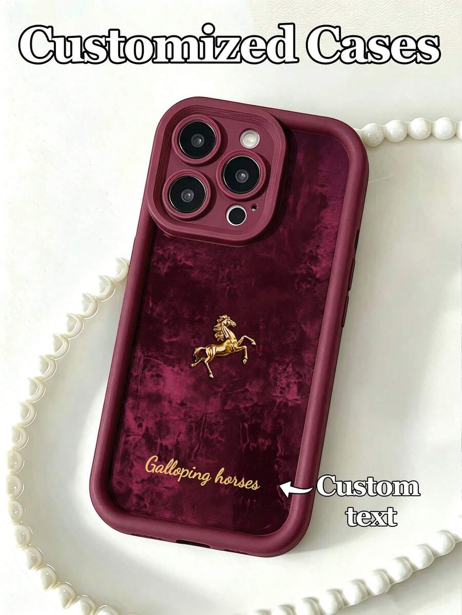 1个可定制手机壳,金色奔马图案及文字,兼容 17 Pro Max/17 Air/16E/15/14 Plus/13/12/11、A21S/S24/20 Ultra,兼容Redmi Note 13 Pro Plus,TPU材质,全新酒红色,2026马年主图案设计,时尚个性,防摔,是馈赠亲友的理想之选,国际版,非国内版。 - 酒紅色 - 查看 1