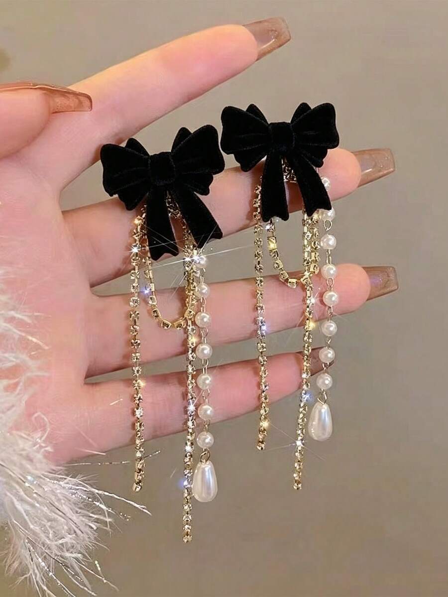 1 Pair Minimalist Bow Pearl Fuzzy Exclusive Elegant Earrings - Black - View 1