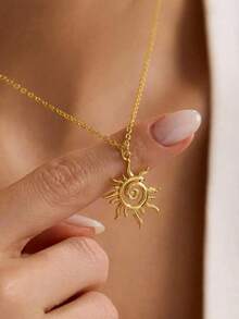 1pc Vintage Sun Totem Pendant Stainless Steel Necklace For Women, Non-Fading, Niche High-End Versatile Collarbone Chain, Adjustable Extended Chain, Daily Commute Casual Outfit Exquisite Accessory, Shiny Sun God Pattern Design With Strong Atmosphere, Eye-Catching For Evening Party Date Wear, Durable And Oxidation-Resistant - Multicolor - View 2