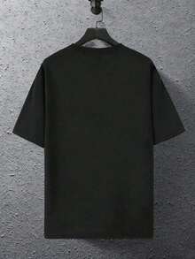 Camiseta para hombre con estampado de carpas koi, cerezos rosas y sol rojo, corte holgado ideal para días de verano y reuniones familiares - Negro - Ver 5
