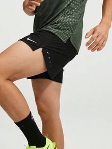 Nike Celana Pendek Olahraga Minimalis Kasual Pria dengan Tali Serut di Pinggang - Hitam - View 4
