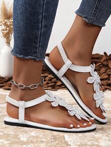 Fairy Style Asymmetrical Floral 3D Lace Toe Sandals, Comfortable Soft Sole Non-Slip Flat Beach Vacation Women's Sandals - White - View 4