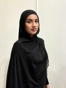 1pc Women's Elegant Lace Trim Lightweight Modal Wide Border Rectangular Headscarf, Classic Prayer Shawl Hijab, Comfortable Breathable Lightweight Modal Fabric, Premium Heavy-Duty Wide Border Hemming Modal Hijab, Suitable For Festivals, Daily Wear And Travel - Black - View 2