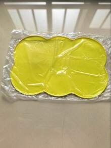 Silicone Pet Feeding Mat, Leak-Proof & Non-Slip, Suitable For Dogs And Cats, Cute Pet Meal Mat, Waterproof & Splash-Proof Dog Cat Water Bowl Mat, Non-Slip High-Edge Pet Feeding Mat, Easy To Clean Cat Dog Pet Tray Mat, Oval Bowl Mat - Multicolor - View 12