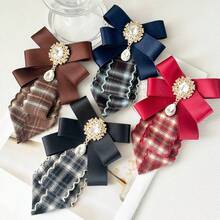 1PC Dual-Color Plaid Bowknot With Rhinestone Accent, British Style Bowknot For Men And Women, Versatile Collar Accessory, Fashionable Brooch, Commuter Outfit, Holiday Gift - Brown - View 7