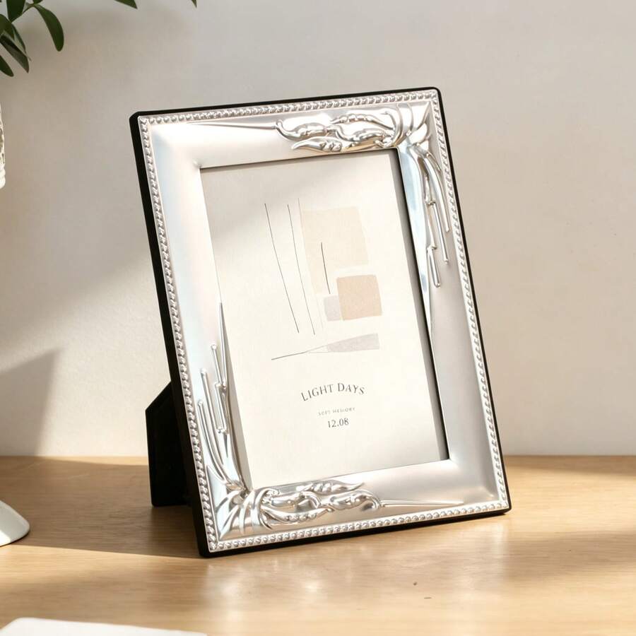 4*6" & 5*7" Silver Metal Photo Frame With 3D Vintage Floral‑Vine Embossed Carvings, Tabletop Display, Dual‑Use For Horizontal & Vertical Placement - 1PC - View 1