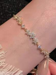 Shiny Cherry Blossom Bracelet, Small Flower Series, With Decoration - Multi-Functional High-End Accessory From Ins-Inspired Niche Collection - Gold - View 2
